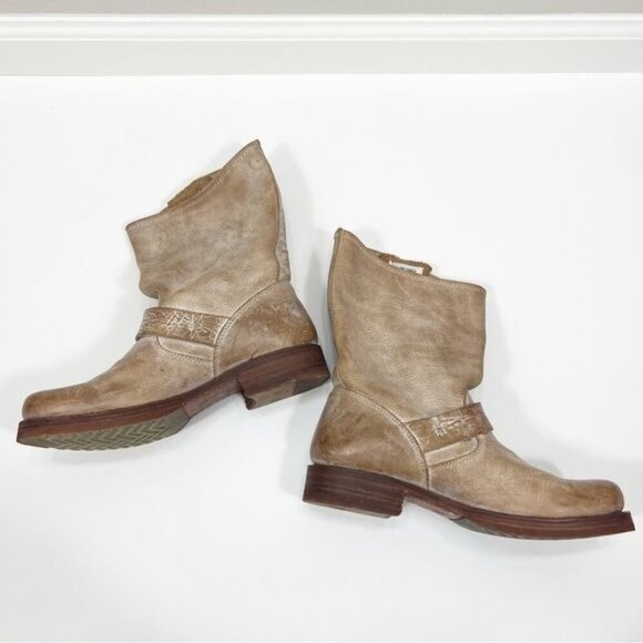 Frye Veronica Short Boots Leather Slip On Size 6 - Picture 4 of 7